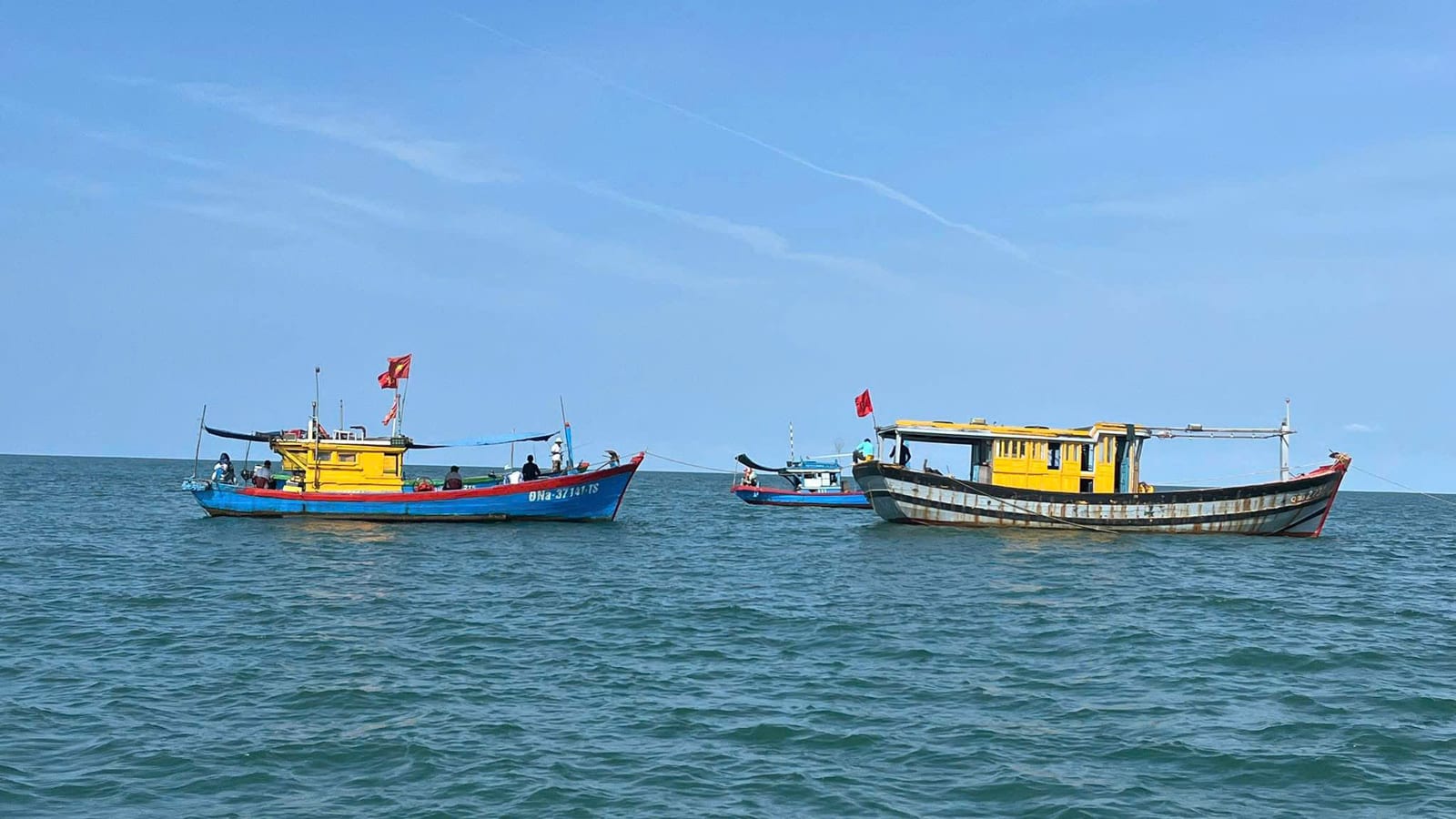 Calm sea conditions on a fishing day trip out of Da Nang